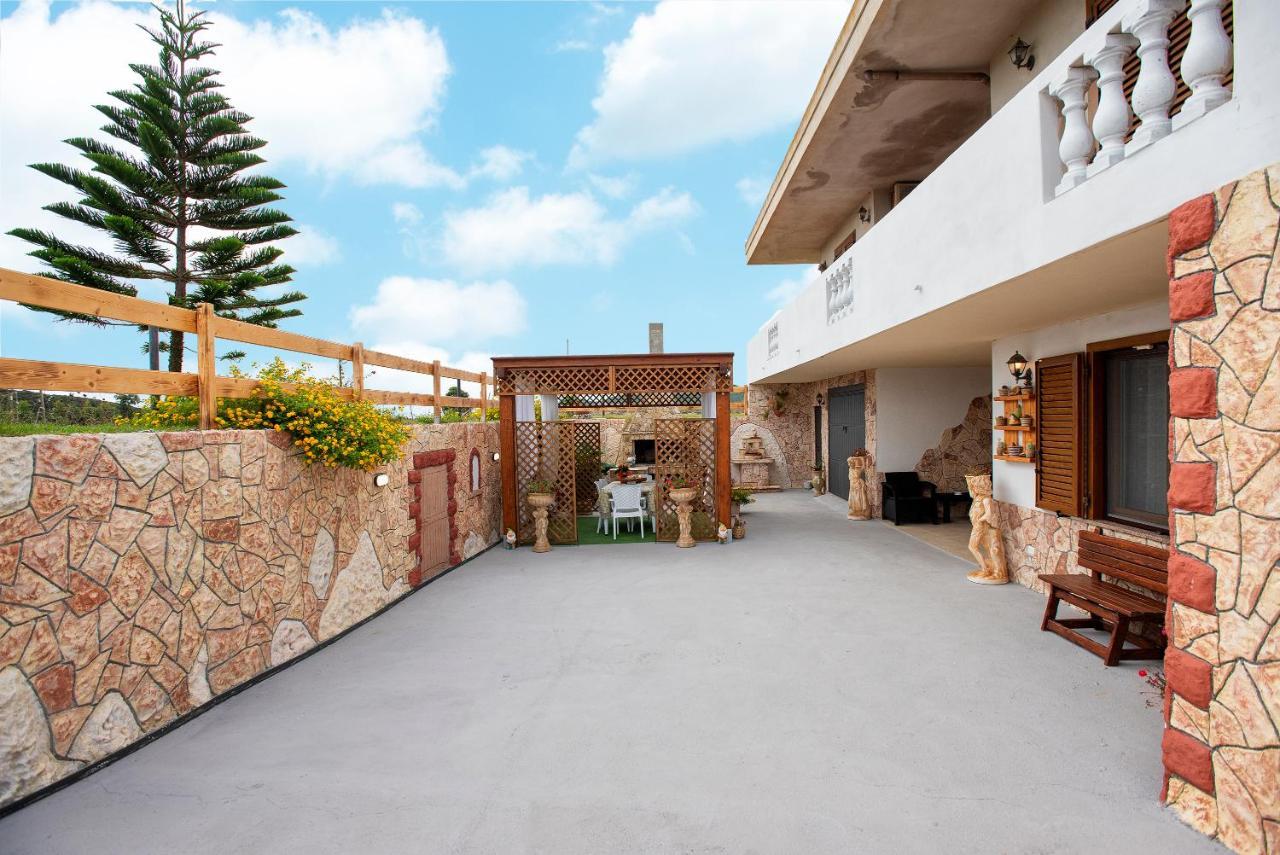 Da Mario & Marianna Apartment Campanedda Exterior photo